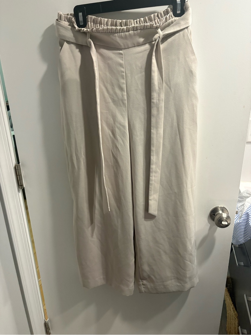 LC Lauren Conrad Cream Paperbag Pants with Self-Tie